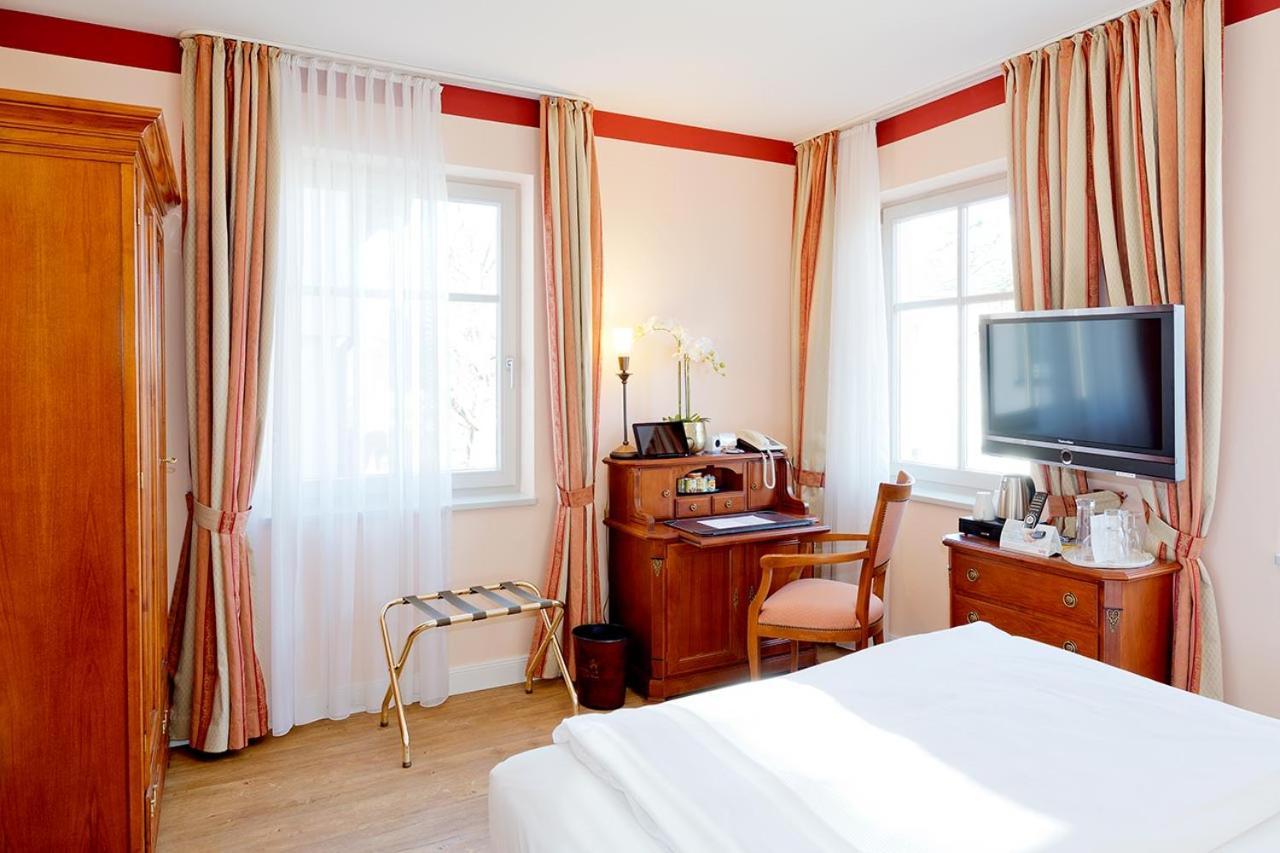 Hotel Villa Monte Vino พอทสดัม ภายนอก รูปภาพ