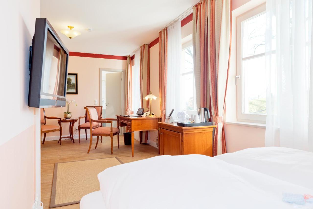 Hotel Villa Monte Vino พอทสดัม ภายนอก รูปภาพ
