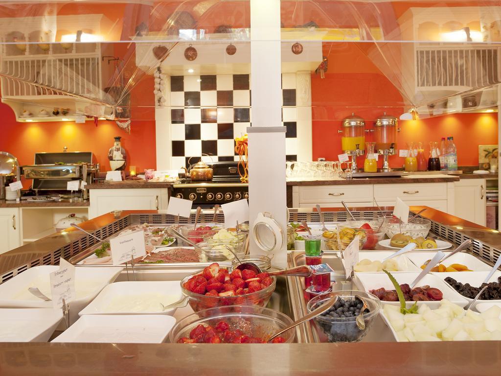 Hotel Villa Monte Vino พอทสดัม ภายนอก รูปภาพ