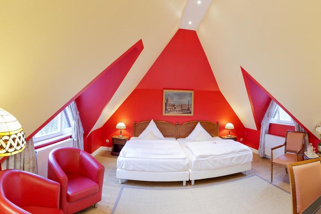 Hotel Villa Monte Vino พอทสดัม ภายนอก รูปภาพ