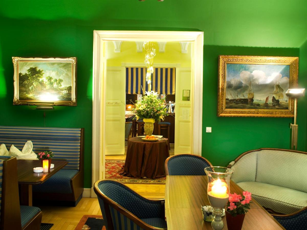 Hotel Villa Monte Vino พอทสดัม ภายนอก รูปภาพ
